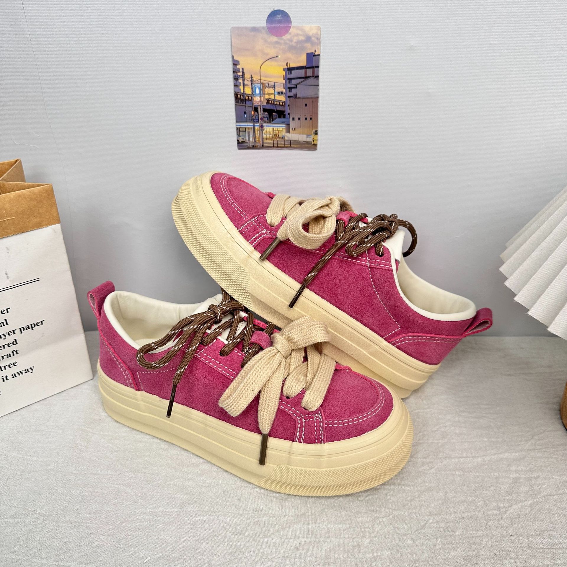 Yuanbo retro té con leche zapatos de lona niñas 2025 primavera y otoño suela gruesa japonesa negra marea nacional zapatos de suela blanda en nombre del cabello