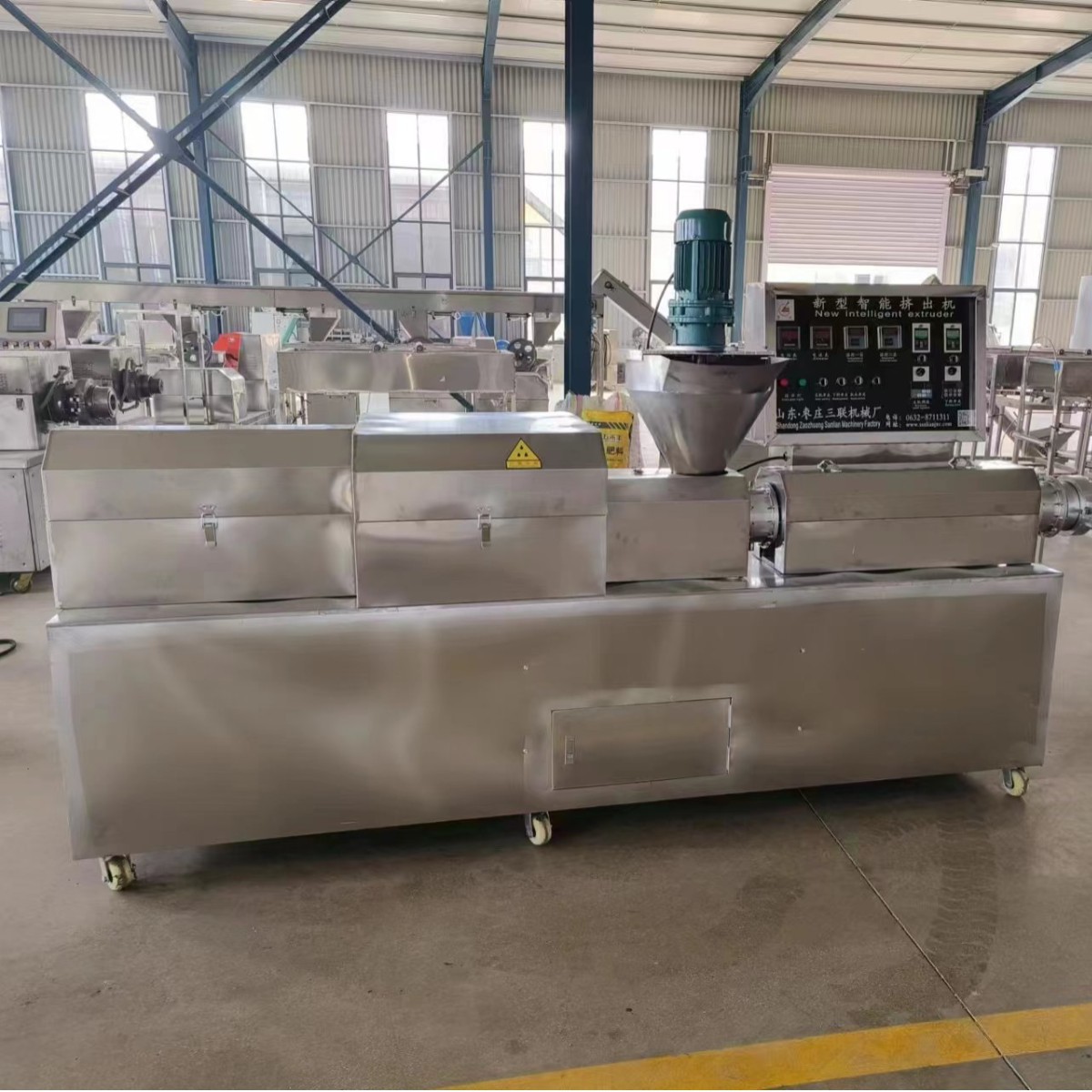 供应免煮面条机非油炸方便面挤出机 阿宽油皮面皮生线重庆小面