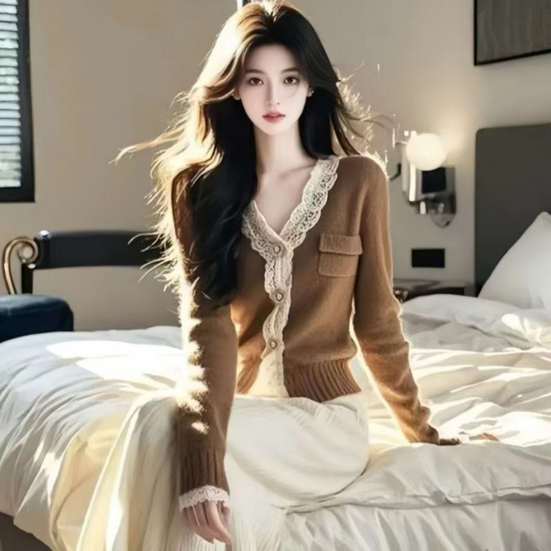女装2025春秋新款高级感拼色蕾丝边V领针织开衫长袖时尚毛衣外套|undefined