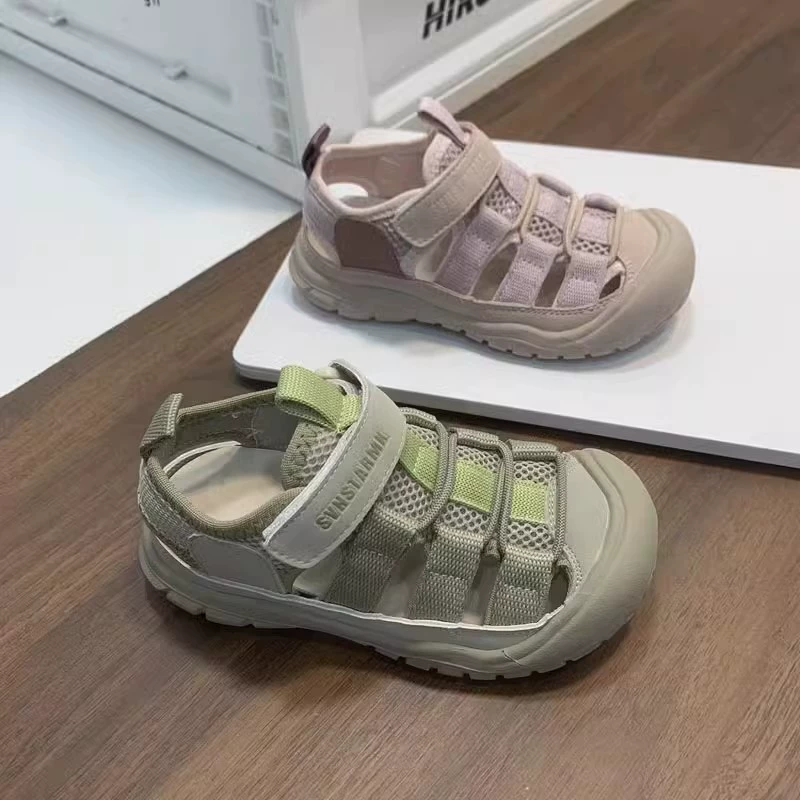 2025 новые летние мальчики и девочки полые повседневные дышащие головки противовоспаленные спортивные сандалии детские мягкие подошвы одиночные сетчатые туфли