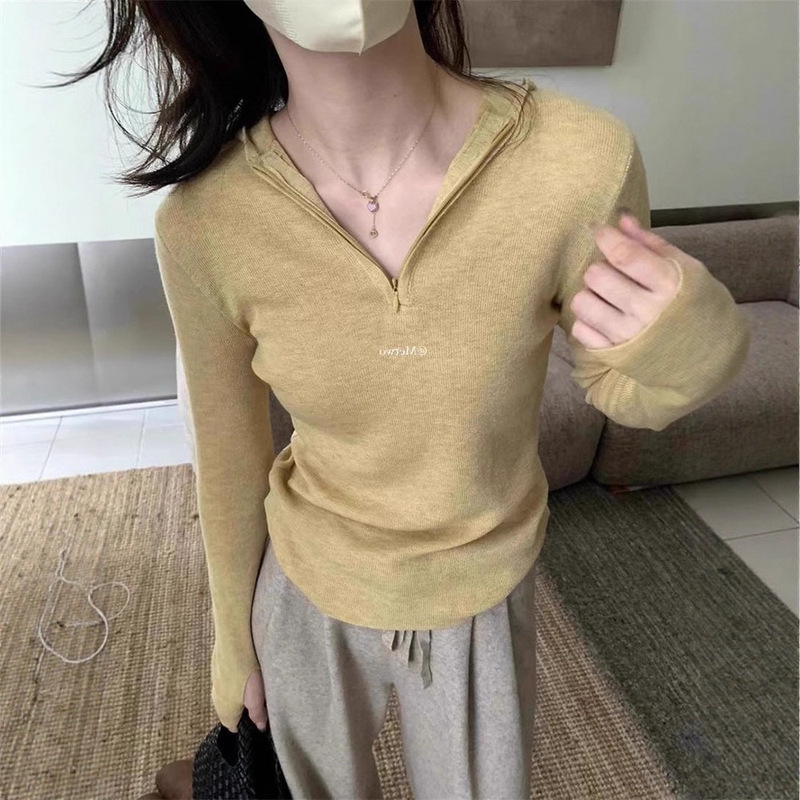 Korean Style Gentle Half-Zip Hooded Knitwear for Women in Autumn and Winter with Lazy Slim-Fitting Bottoming Knitwear Design Top