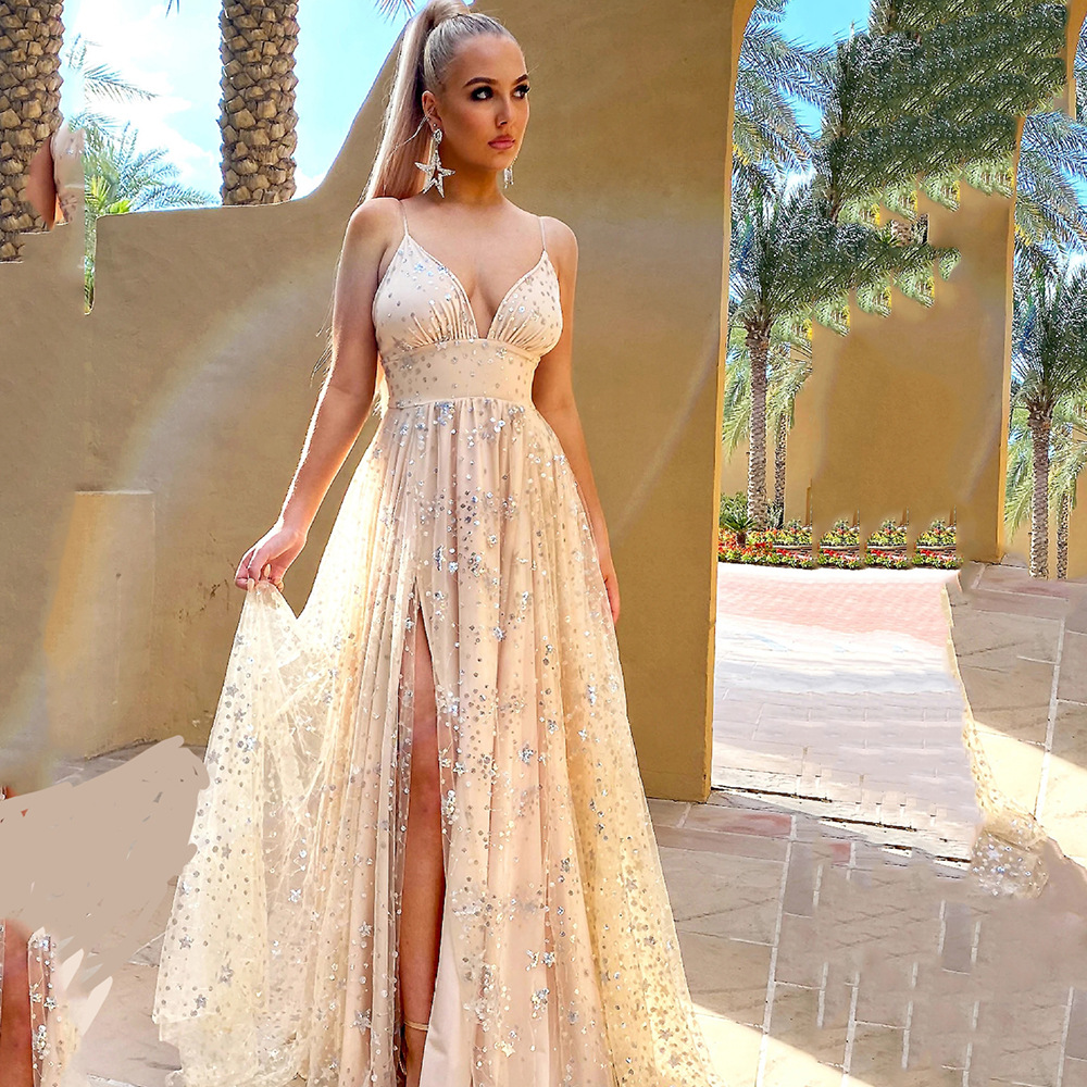Vestido largo con tirantes finos y escote profundo en V, estilo europeo y americano, novedad de verano 2025, para comercio exterior, sexy, con abertura y pedrería.