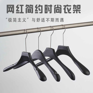 �ߙn���b���¼����l���Ϸ�ľ��ɫ�����·���ѝ�����bŮ�b��ͯ��