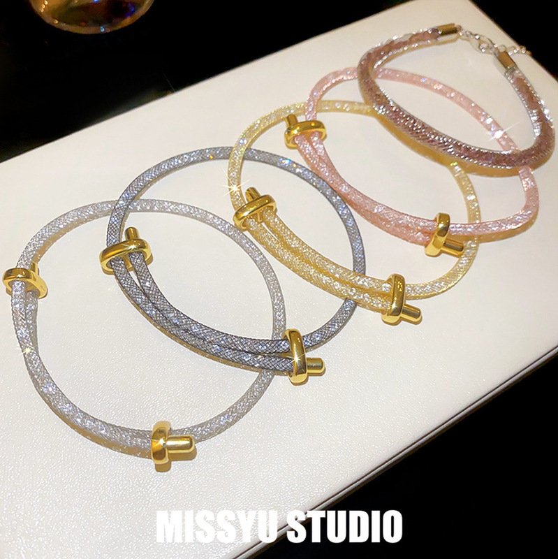Stardust on the wrist! Twisted circular zircon bracelet with a cool, minimalist vibe, niche design jewelry Stardust on the wrist! Twisted circular zircon bracelet with a cool, minimalist vibe, niche design jewelry
