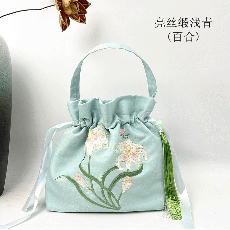 踏春新款古风刺绣包气质百搭手提包丝带国风新中式斜挎包汉服搭配