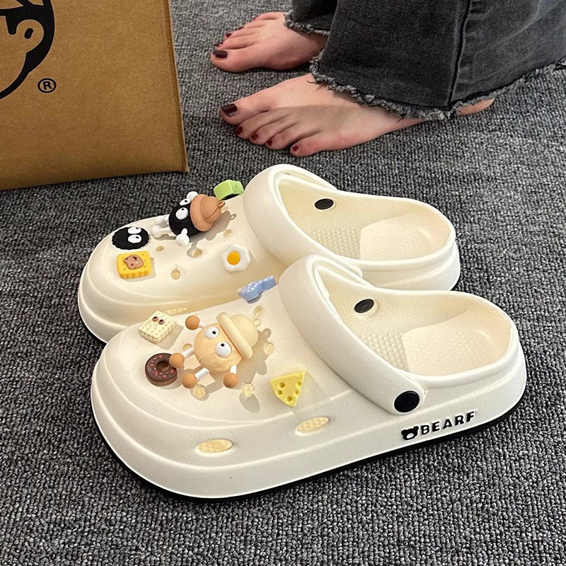 Women's Croc Shoes 2025 New Summer Outerwear Thick-Soled Non-Slip Baotou Seaside Beach Sandals for Women