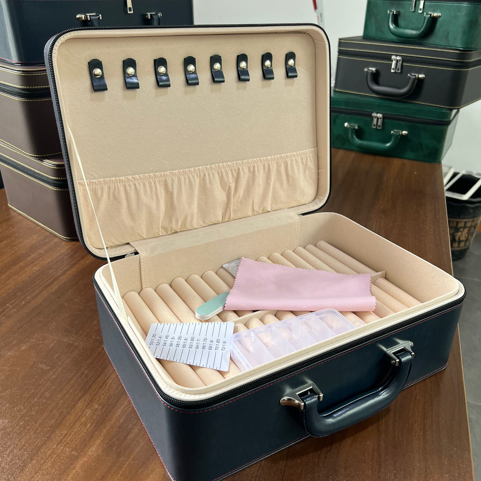 Brazalete caja de almacenamiento 15 dígitos brazalete caja de joyería jade jade caja de oro y plata caja de exhibición caja de joyería portátil caja doméstica