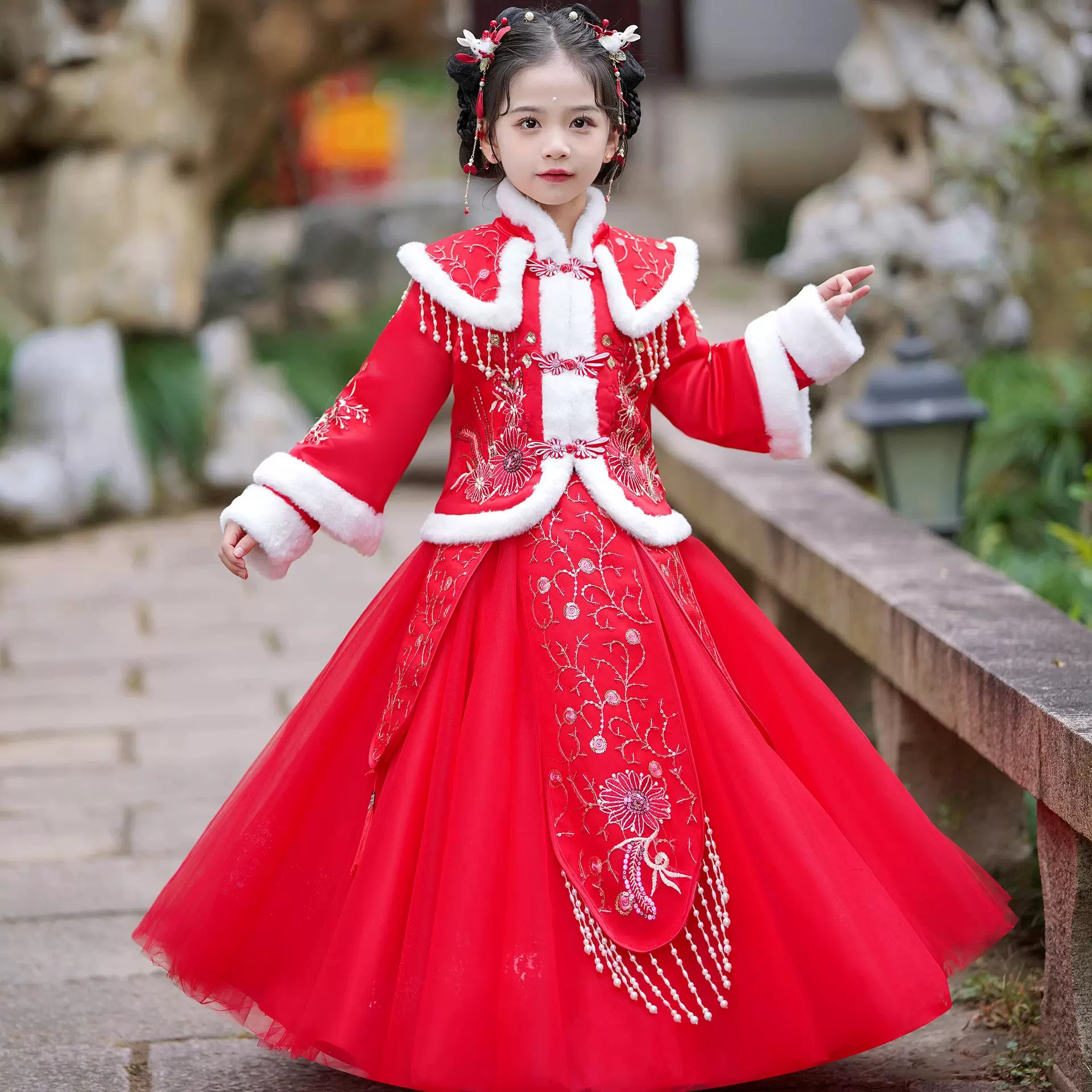 女童汉服2025儿童新款秋冬拜年服女宝冬季过年服女孩新年古风唐装
