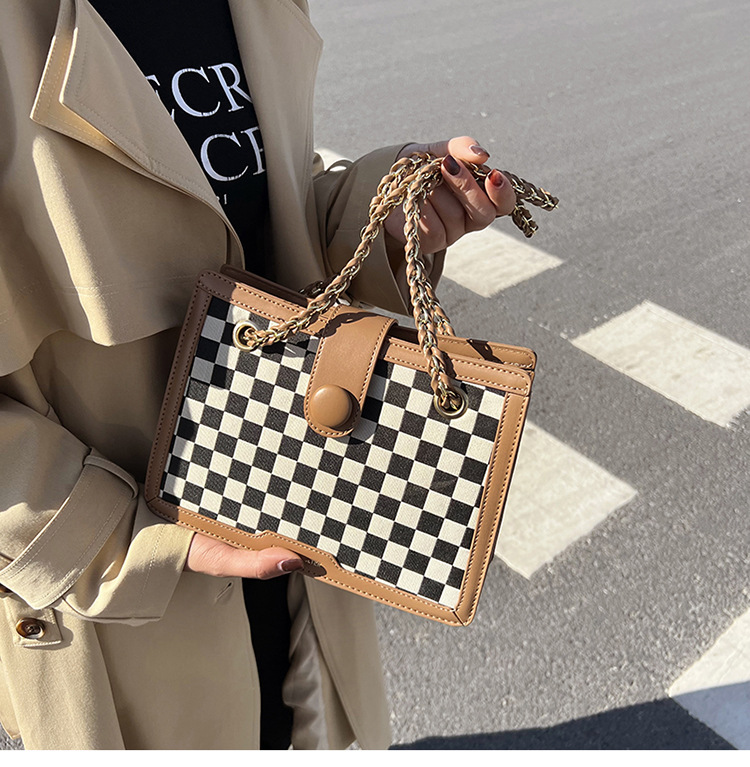 Chain Bag Texture Shoulder Large Capacity Commuter 2021 New Chessboard Plaid Texture Crossbody Tote Retro Womens Bagpicture3