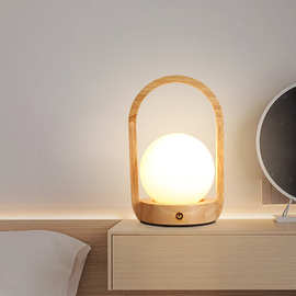 北欧创意木艺台灯ins风温馨卧室床头台灯个性民宿客房充电小夜灯