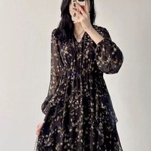 新品感法式碎花连衣裙女洋气春新款长袖复古领宽松超仙长裙百搭