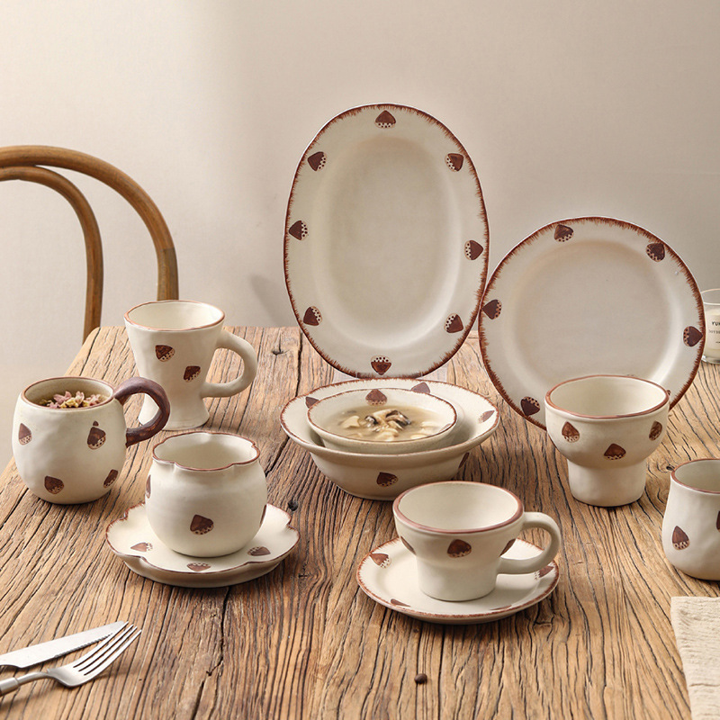 Japanese-Style Rustic Pottery, Copyright-Protected Niche Design, Handmade Matte Chestnut Ceramic One-Person Dining Set with Underglaze Color Japanese-Style Rustic Pottery, Copyright-Protected Niche Design, Handmade Matte Chestnut Ceramic One-Person Dining Set with Underglaze Color