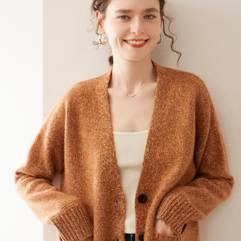 V-neck Cashmere Cardigan Women's Thickened Lazy Florine Loose Slimming Elegant High-end plus size Sweater Jacket V-neck Cashmere Cardigan Women's Thickened Lazy Florine Loose Slimming Elegant High-end plus size Sweater Jacket