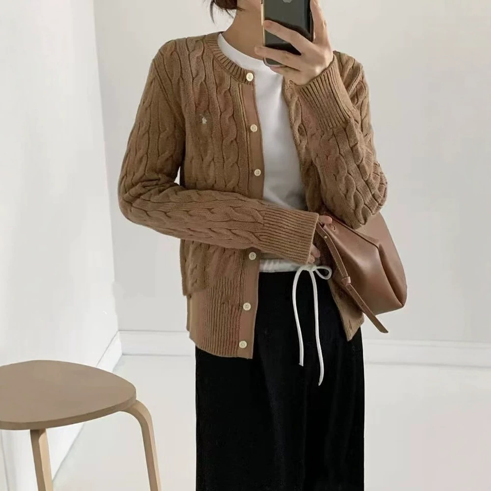 Scan-to-code RL Ruff knitted cardigan, 2026 Autumn/Winter, gold label, small horse logo embroidered, pure cotton, round neck, long sleeve top for women.