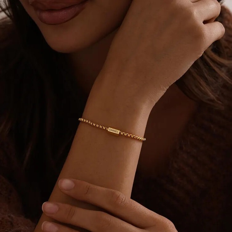 European and American Style Custom Name Bracelets for Men and Women, Multi-Letter Engraved Bracelets, Personalized Name Pendant Bracelets, Gifts European and American Style Custom Name Bracelets for Men and Women, Multi-Letter Engraved Bracelets, Personalized Name Pendant Bracelets, Gifts