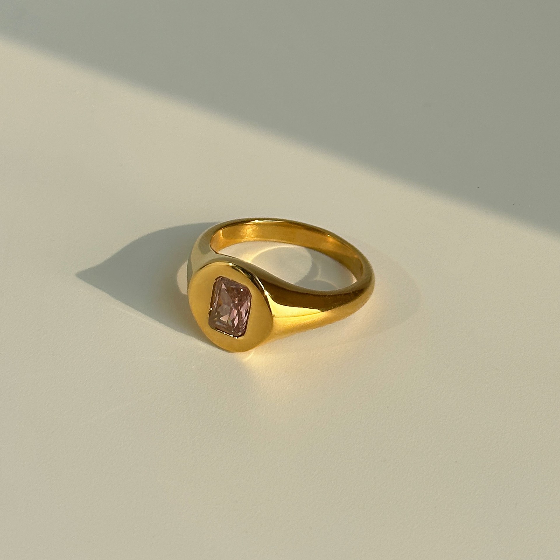 Geometric Pattern Women'S Gender Retro Geometric Metal Plating Inlay Zircon 18k Gold Plated Women's Rings