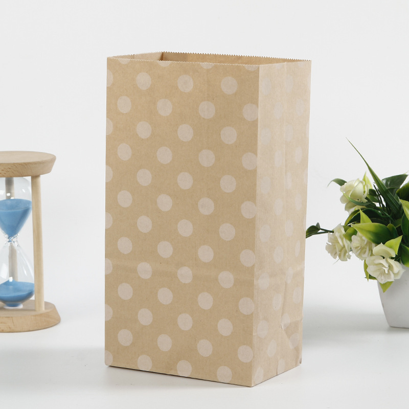 Amazon en stock Polka Dot color cuadrado inferior bolsa de papel tema creativo fiesta caramelo bolsa mesa de comedor fiesta embalaje de alimentos