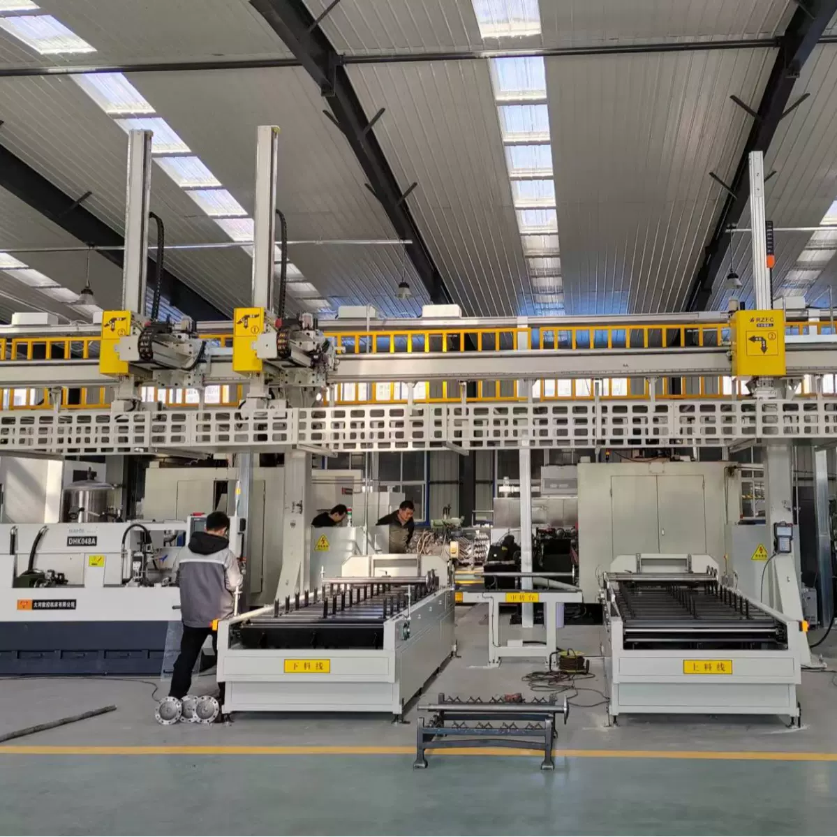 中井专业生产轴承数控机床自动生产线机床连线机械手自动上下料