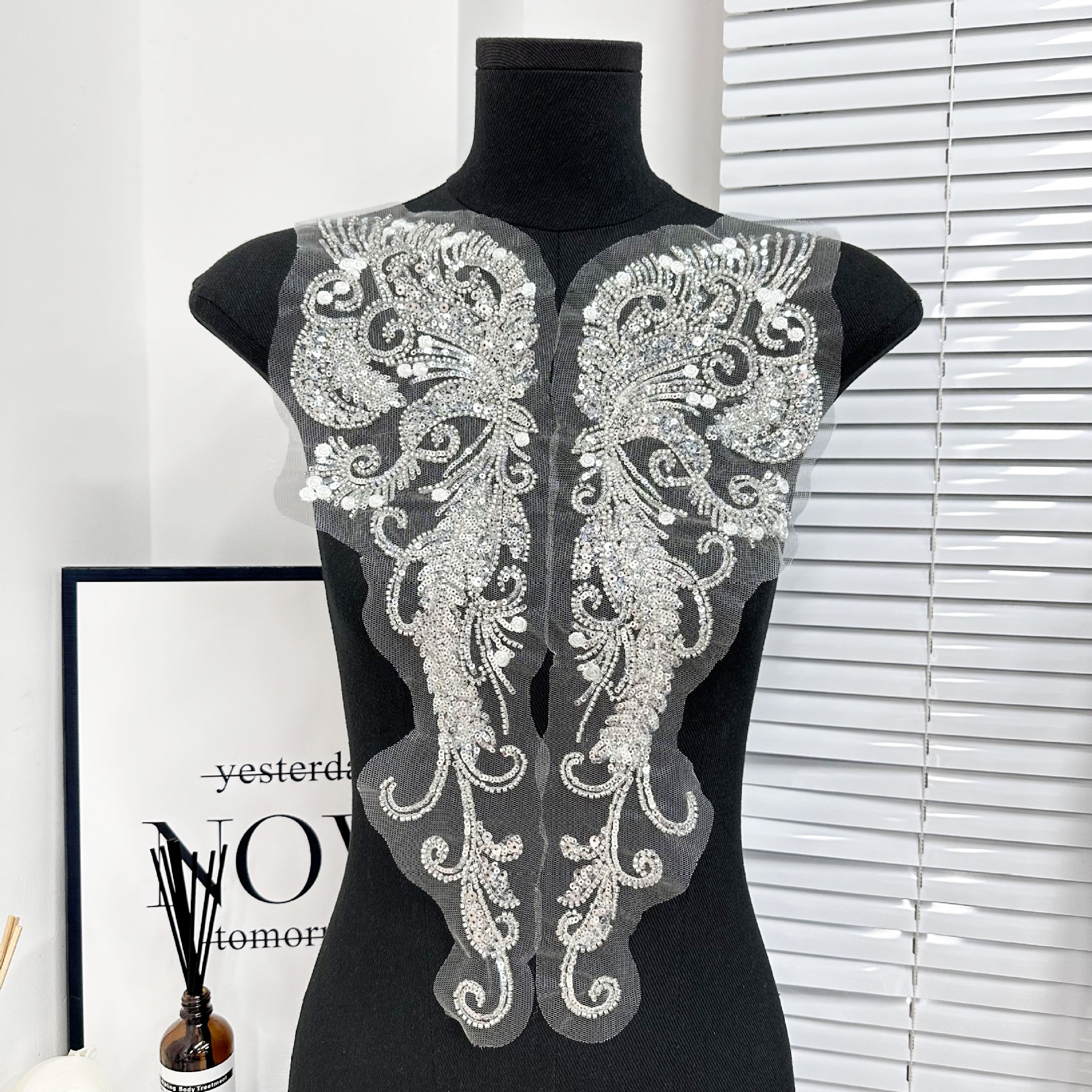 Bordado de malla de lentejuelas con cuentas vestido de novia vestido de falda vestido accesorios de vestir decoración de bricolaje cuello delantero pegatinas de tela image 6
