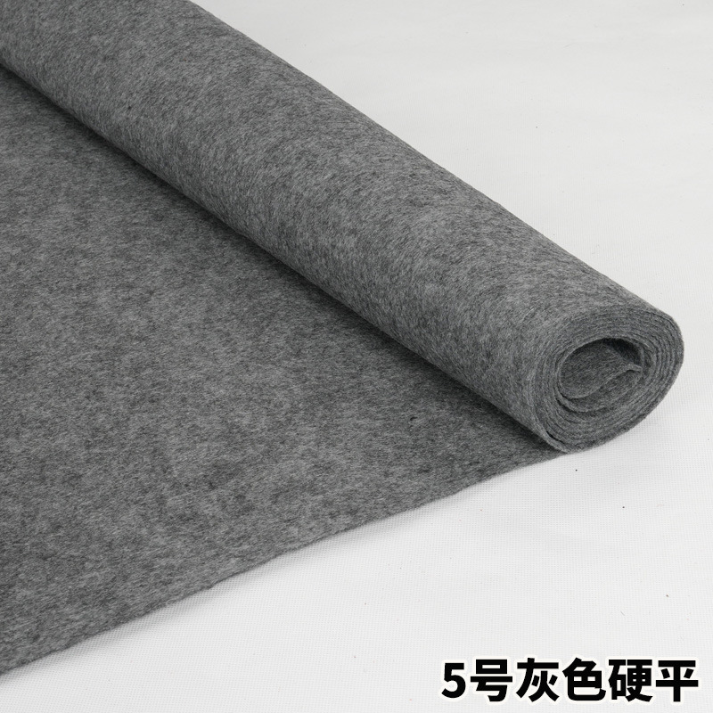 結婚祝いの赤いじゅうたんは一度に結婚して店の入り口を開店します。