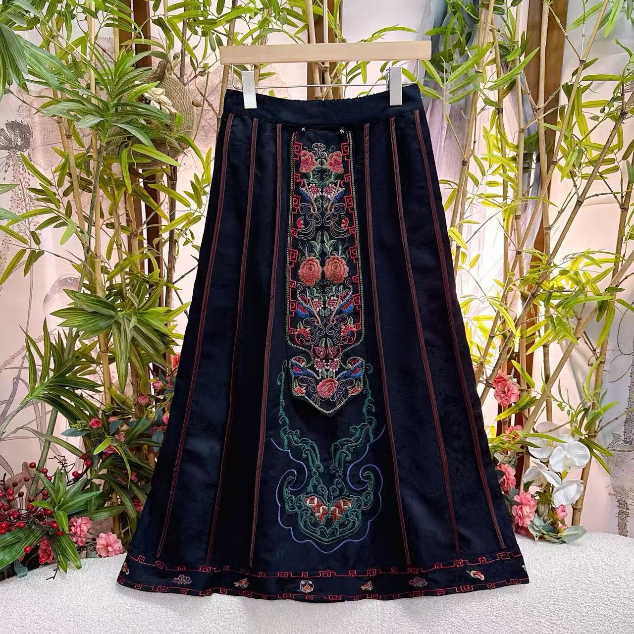 Retro Ethnic Style Skirt 2026 Autumn New Arrival Chinese Style Lace Elastic Waist Slimming Skirt New Style for Women
