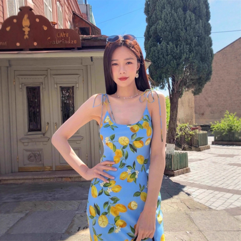 25 Summer Niche Design Shen Mengchen Celebrity Style Oil Painting Lemon Dopamine Strap Slim Fit Mermaid Long Dress
