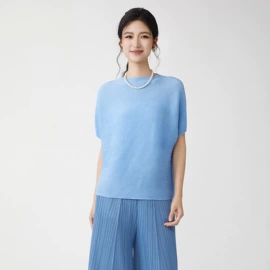 连衣裙;女式T恤;时尚休闲套装