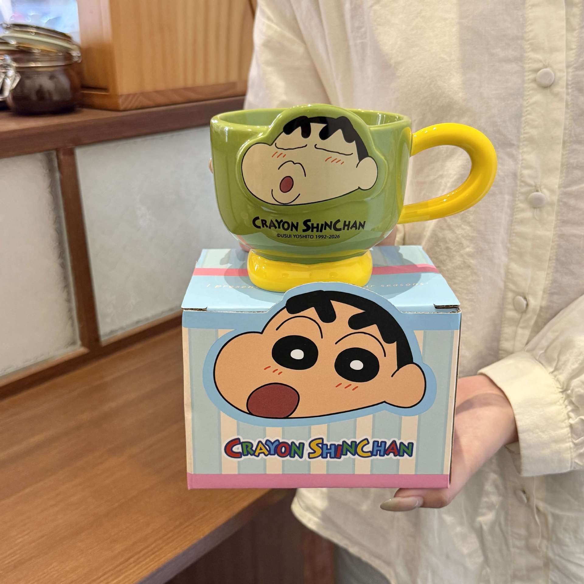 Crayón pequeño nuevo taza de cerámica auténtica encantadora taza de agua doméstica para mujeres taza de café taza de desayuno para niños