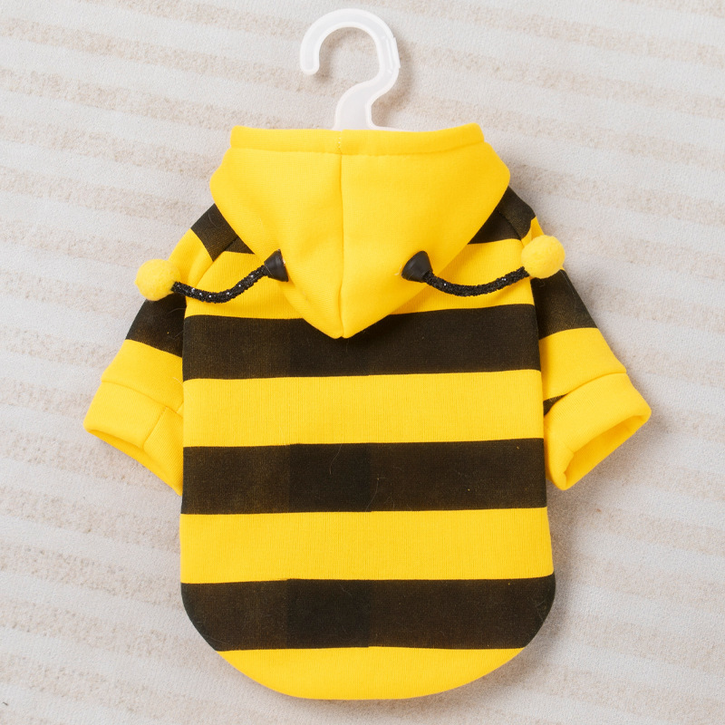 Dog clothes autumn and winter fleece-lined thickened towable bee sweater cat clothes small dog pet clothing wholesale