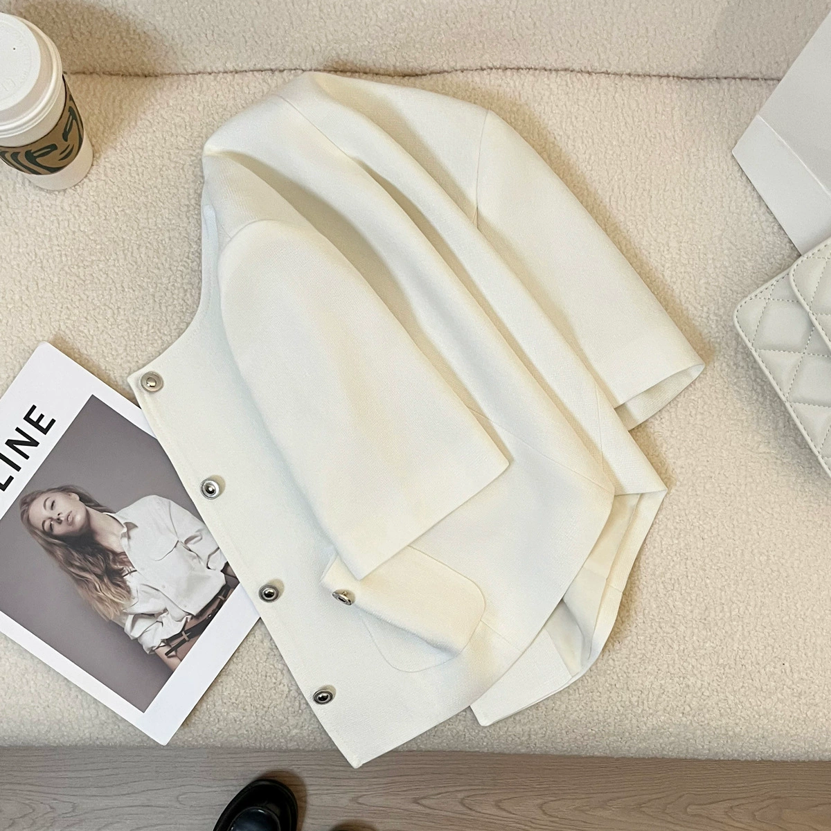 Летний белый тонкий классический пиджак, с коротким рукавом, стиль Chanel, французский стиль, яркий запоминающийся стиль, стиль высокого качества