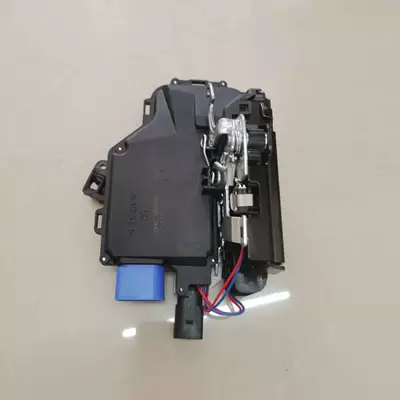 7L6839015D is suitable for Volkswagen Touareg 2002-2010 model year left rear door lock block 9-pin + 2-pin (Central locking) - 7l6839015d-7l6839015-rear-left