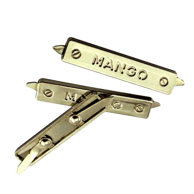 厂家生产高档锌合金金属牌 压铸箱包铭牌冲压五金logo配件标牌