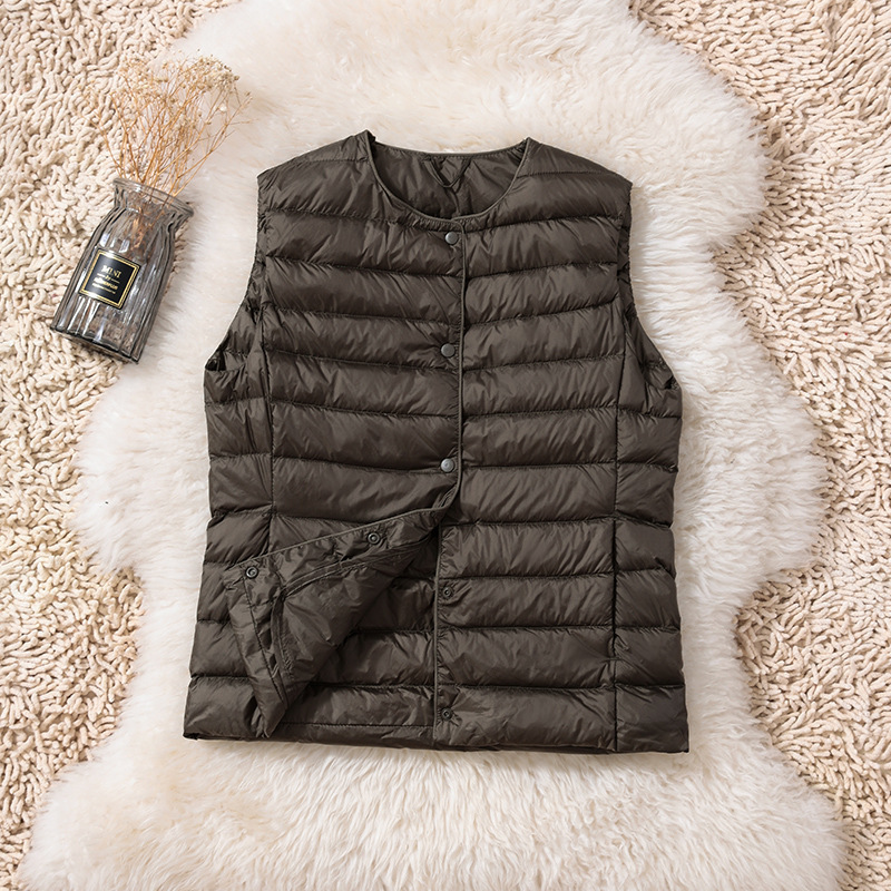 Autumn 2023 New Women's Collarless Down Vest Liner V-Neck Lightweight Portable Neckline Two-Wearing Warm Large Size Vest