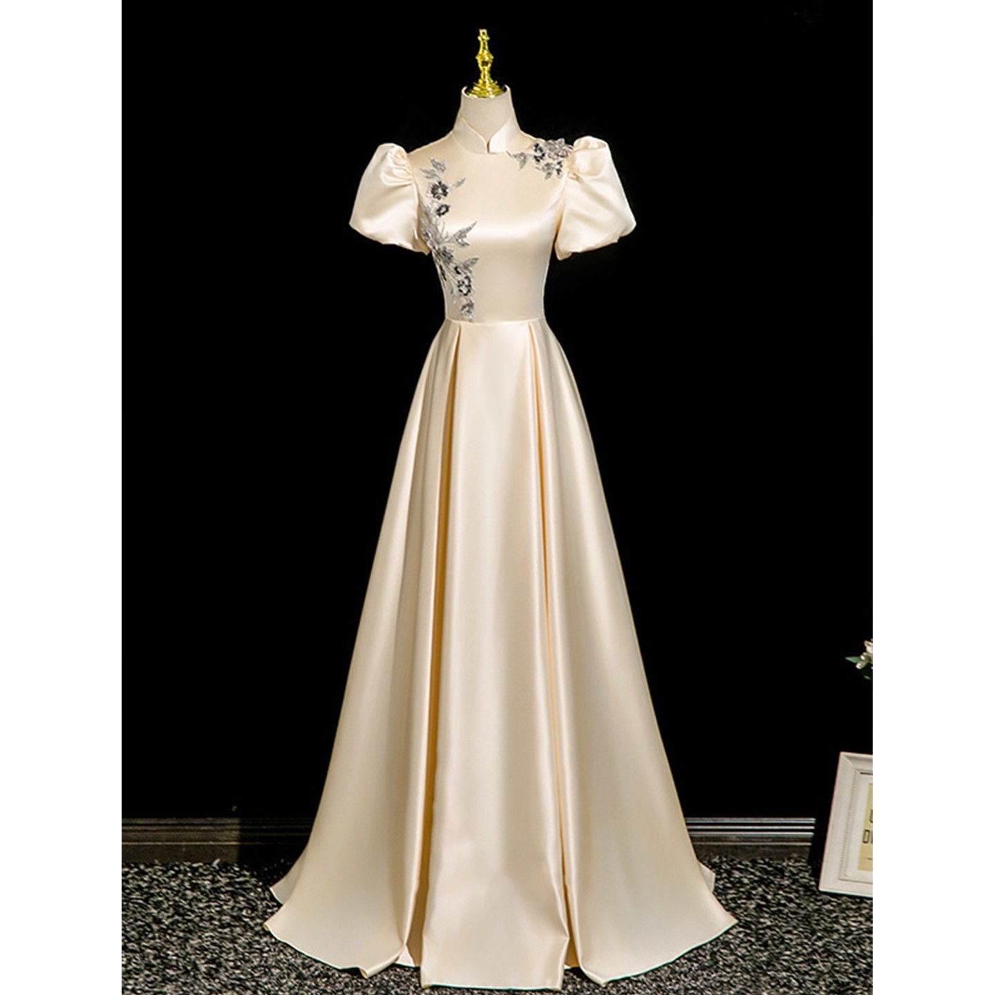 New Chinese-Style Guzheng Performance Costume for Women 2026 New Model Stage Performance Host Choir Performance Costume Women's Long Dress