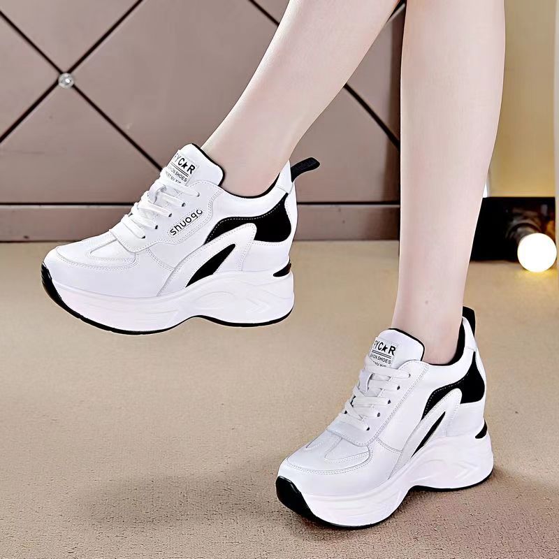 2024 otoño nuevos zapatos de altura de mujer zapatos blancos de suela gruesa de 8 cm zapatos de deporte transpirables de mujer