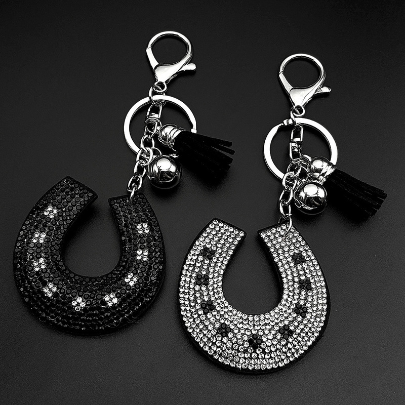 Popular foreign trade item: velvet keychain with rhinestone embellishments in a horseshoe shape, lucky horseshoe bag charm, Korean velvet with hot-fix rhinestones