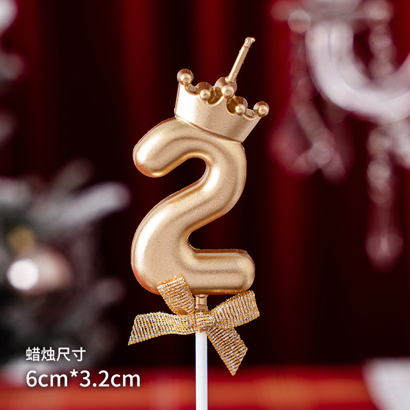 Rojo en línea creativo corona arco digital vela decoración de la torta de cumpleaños plug-in de fiesta de cumpleaños de vestir