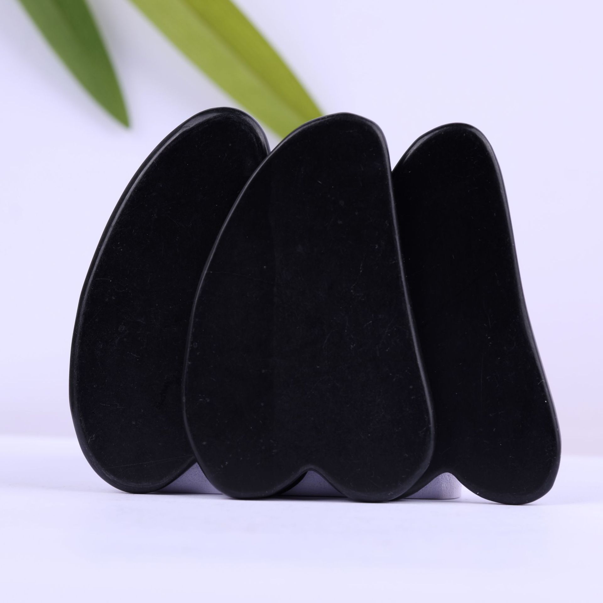 Juego de tres piezas de rodillo de jade natural y tabla de gua sha, dispositivo de belleza para masaje facial, lámina de gua sha facial, fabricante de rodillos de jade