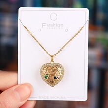 �W�t�L�U�Ր�����Ů�ٴ�߼��в���ɫ�i����p��С�����Ʒ���l