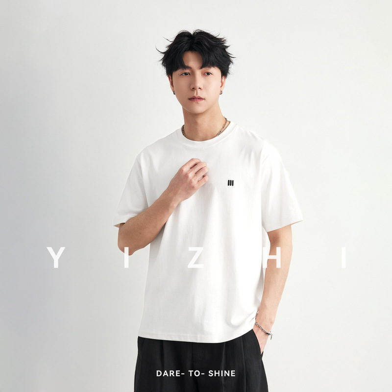 Yizhi minimalist three-bar logo embroidered T-shirt for men, summer round neck, loose, comfortable, breathable, versatile short-sleeve top