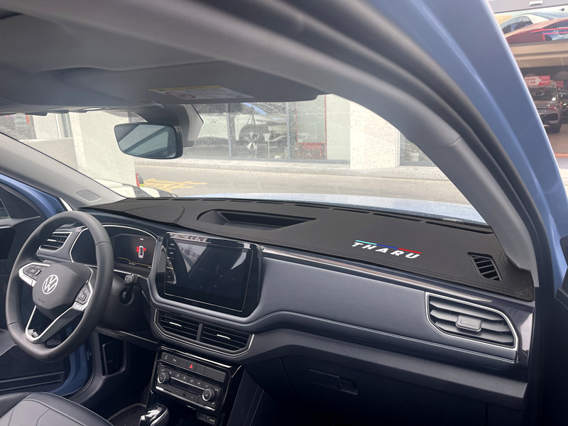 Dashboard Sunscreen Mat for Volkswagen Tharu