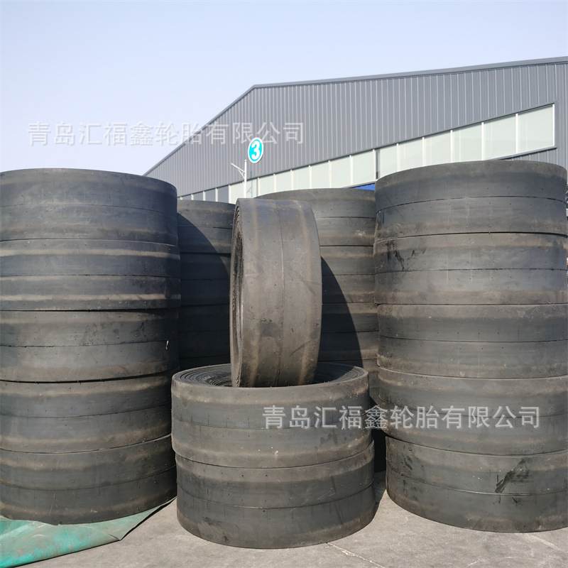 出口/批发胶轮震动压路机轮胎10.5/80-16 9.5/65-15可供配套钢圈