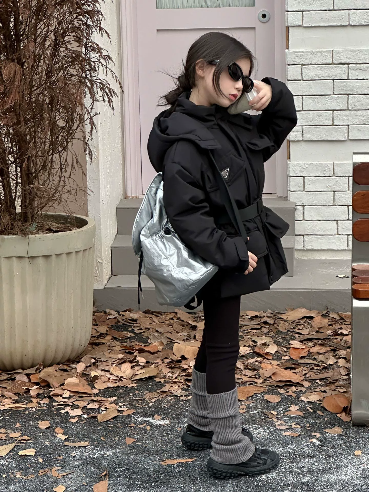 Winter brace with hood, children's down jacket