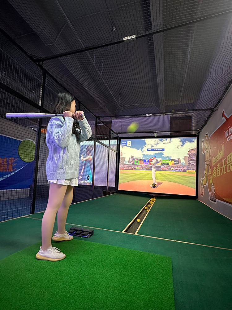 Práctica individual en interiores Béisbol Fitness Deportes digitales Entretenimiento Ocio Sala de experiencias de simulación Inversión de entrenamiento comercial a gran escala