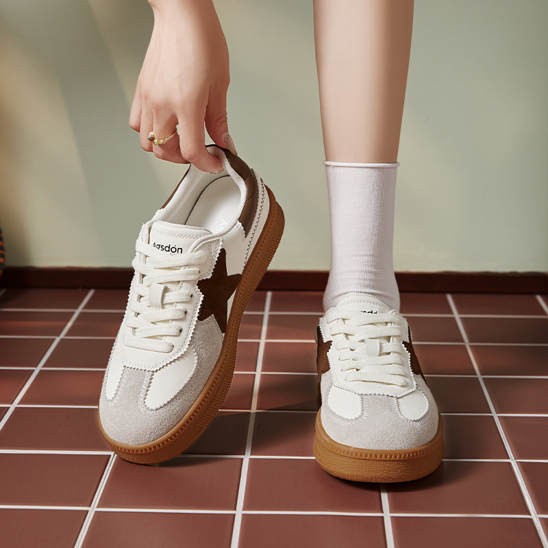 Zapatos de entrenamiento para mujeres 2025 nuevo otoño retro estrellas ballet Gump zapatos de skate casuales