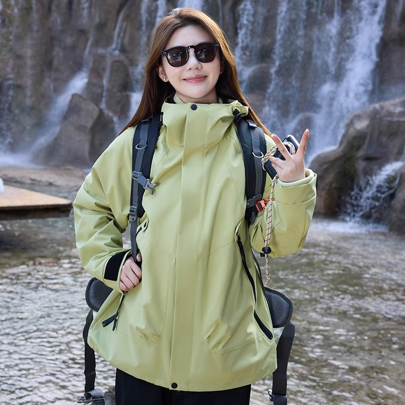 啄木鸟红色冲锋衣女款三合一春秋季新款登山防风防水潮牌外套|undefined