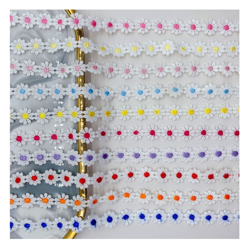 Dos colores de encaje Daisy código de barras Cadena de clavícula accesorios de joyería decorativos coloridos accesorios de ropa para niños encaje soluble en agua