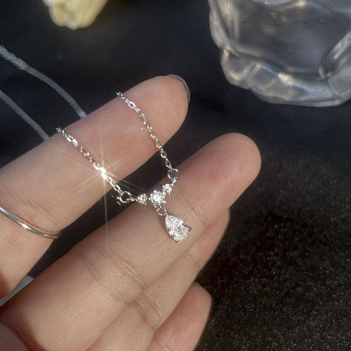 S925 sterling silver water drop necklace women's niche design light luxury diamond clavicle chain high-end fashion new jewelry