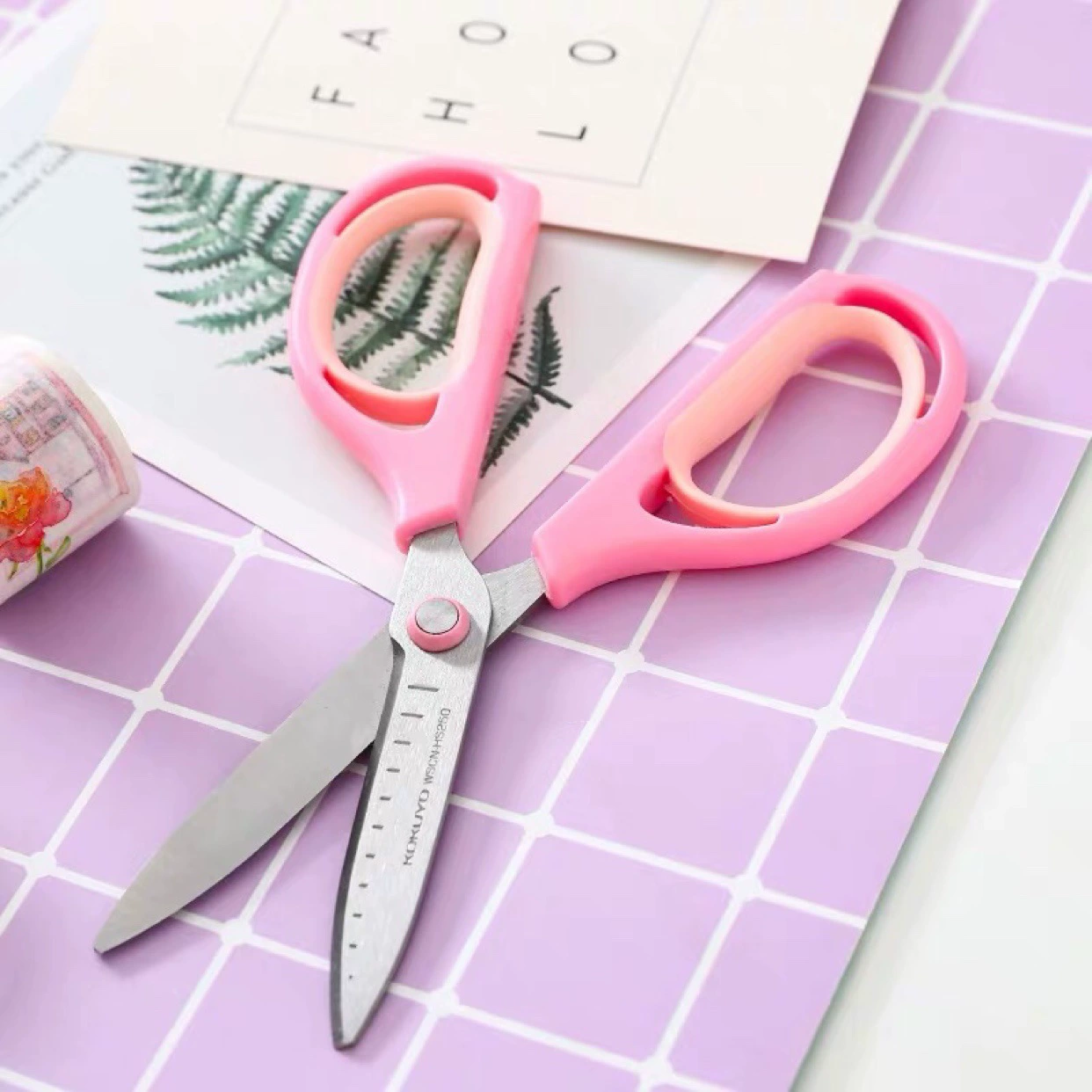Japanese small children's safe powerful scissors for adults and students