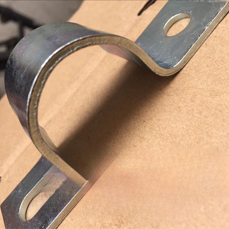 Factory direct thick galvanized iron wire buckle Billboard clamp Square Tube clamp hoop U-shaped tube clamp riding horse card